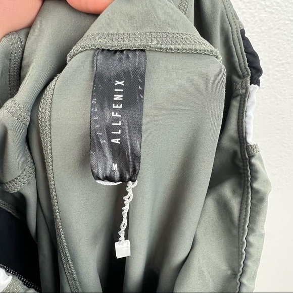 ALLFENIX Peloton Branded Olive Green Side Stripe Workout Leggings, Size Medium - Picture 6 of 7